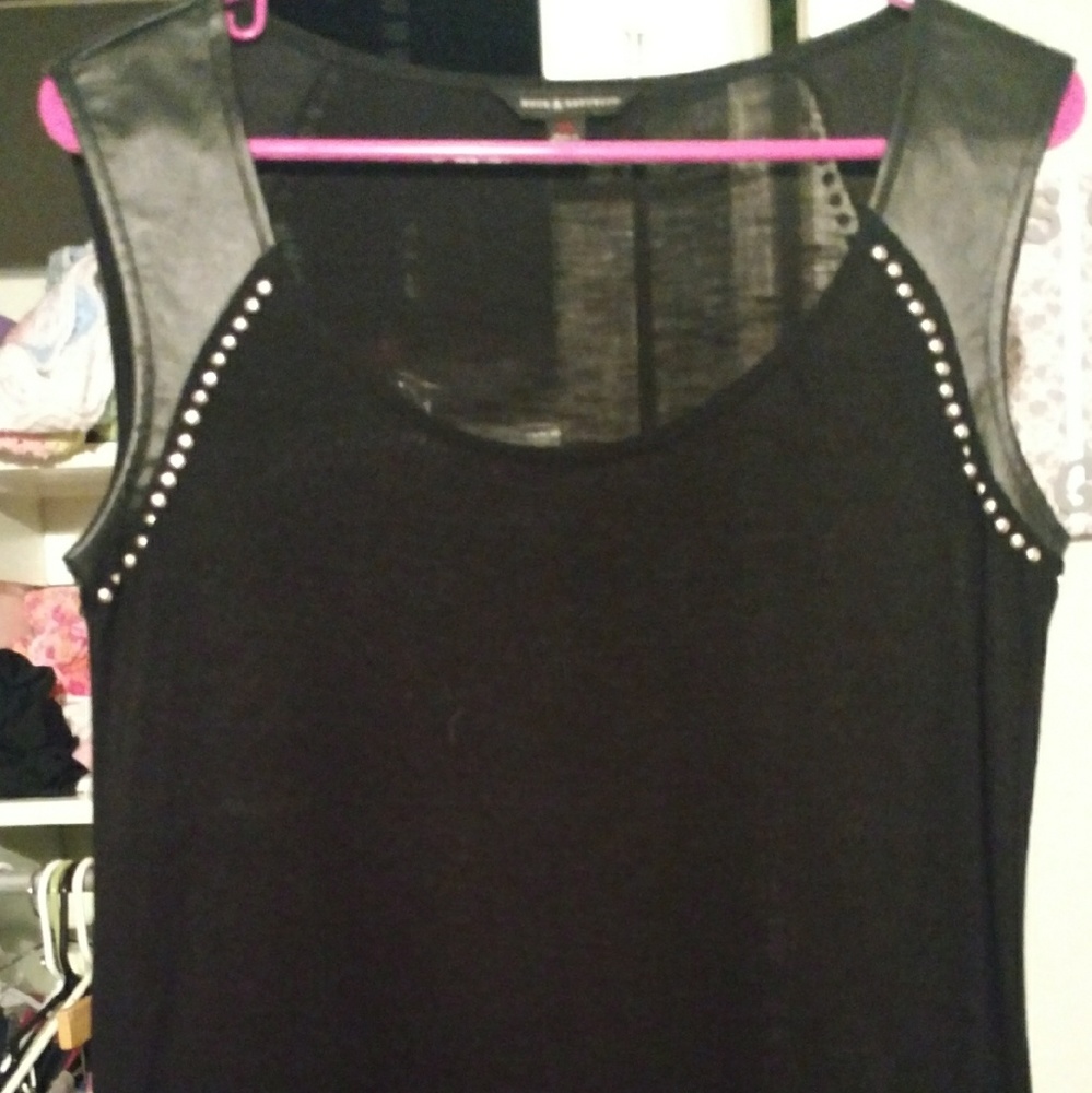 Rock and Republic size xs top